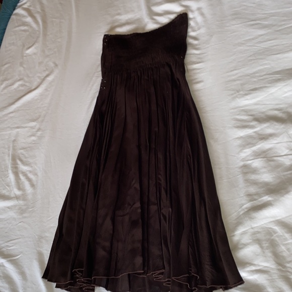 Brown beaded halter dress size M. 100% Rayon. Hand made in Indonesia - Picture 2 of 3